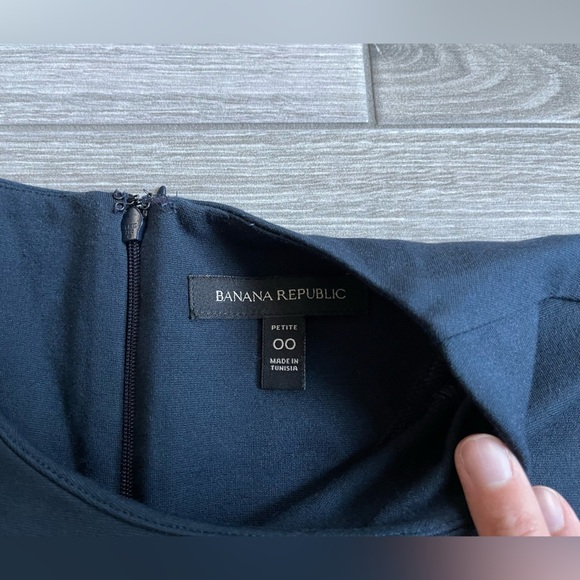 Banana Republic Women’s Navy Bell-Sleeve Shift Dress Long Sleeve, size 00• - Picture 4 of 13